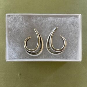 James Avery retired Sterling Swirl earrings